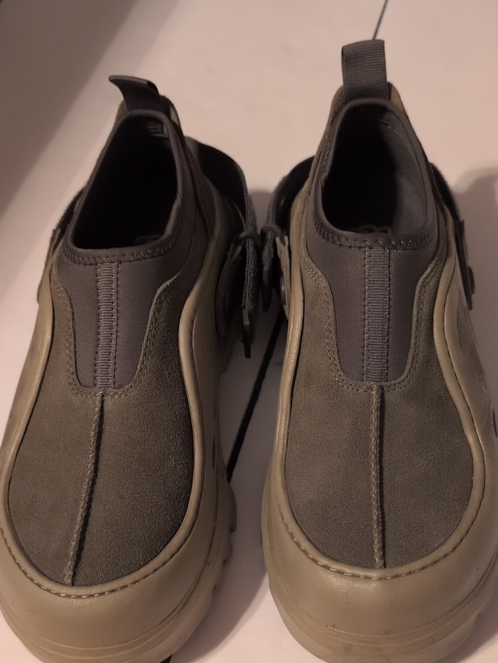 UGG Peakmod Lowcut Men's Slip-Ons in Olive Green Sz 8